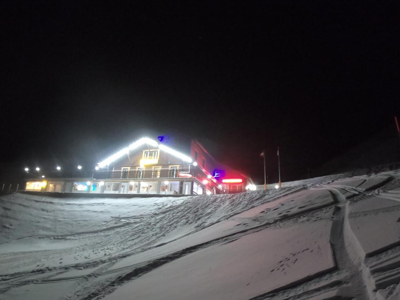 Klewenalp Ausflugs-Ski-Pistenhotel Klewenstock Beckenried Dış mekan fotoğraf